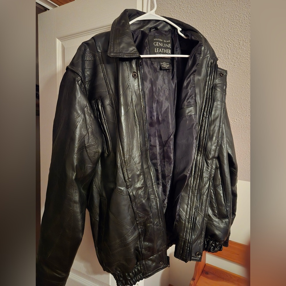 Maxam Men’s Genuine Leather Jacket